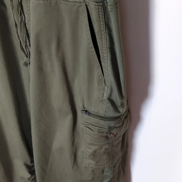 Scottevest Forest Green Women's Joggers - Picture 4 of 11